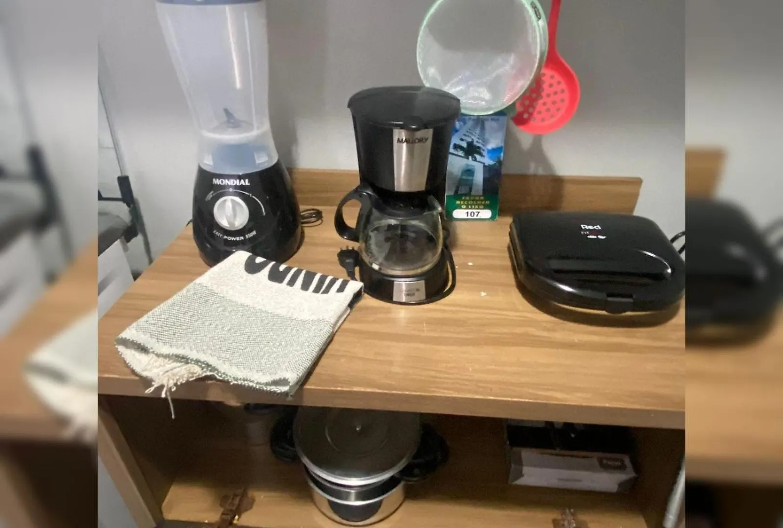 Um Apartamento Inteiro - 02 Quartos - 350 Metros Da Praia De Candeias - 2 Camas Casal, 1 Cama Solteiro E Sofa Retratil Récife Brésil